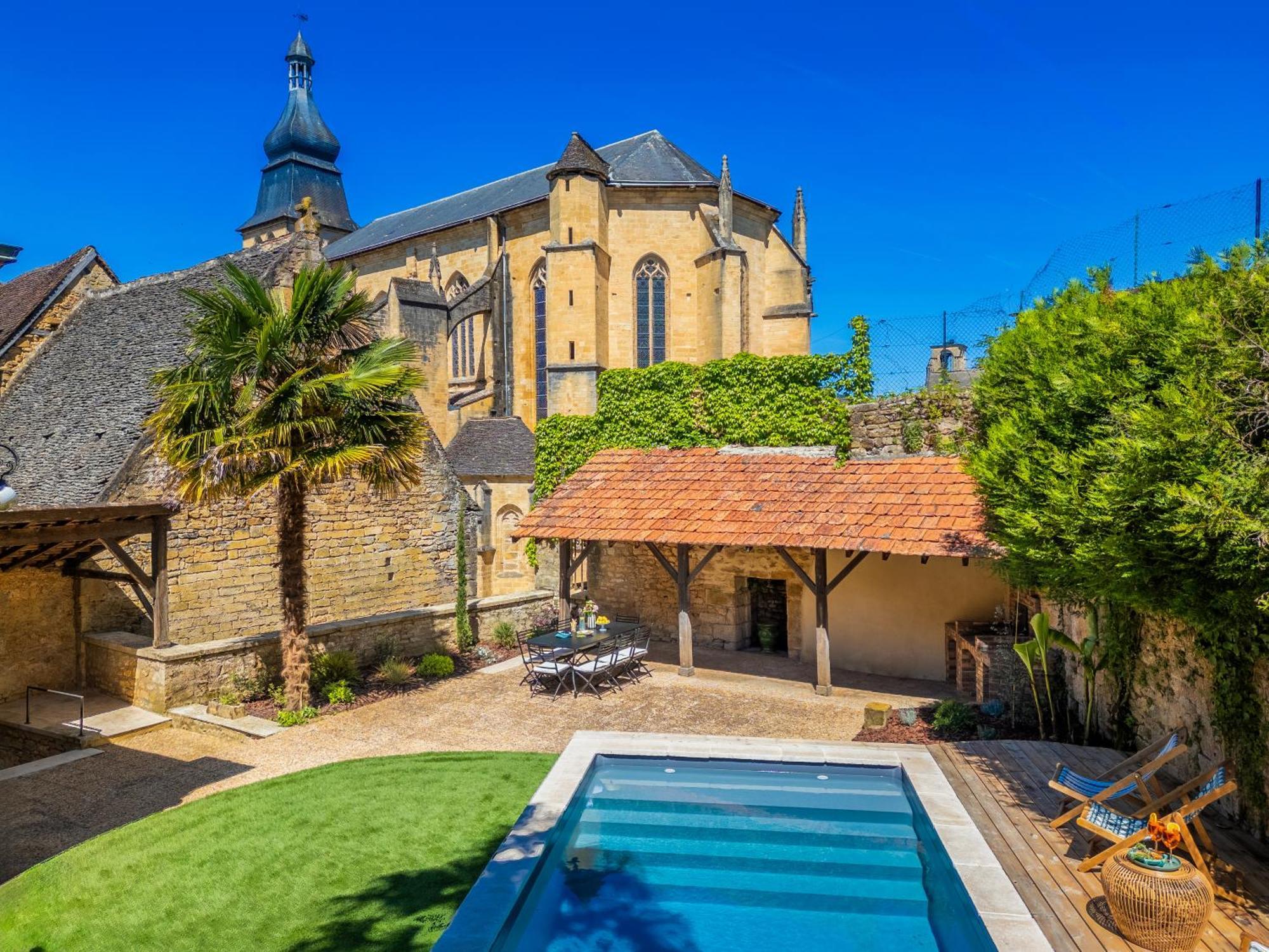 Holiday home Maison Des Chanoines *